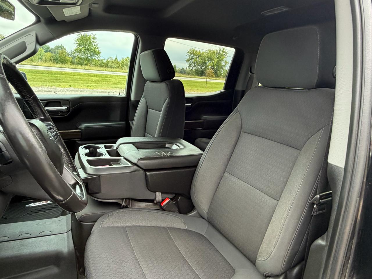 Chevrolet Silverado 1500 4WD Crew Cab 147" RST 2020