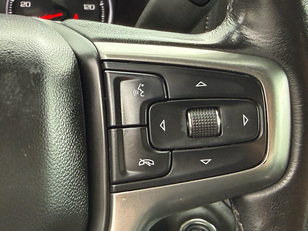 Chevrolet Silverado 1500 4WD Crew Cab 147" RST 2020