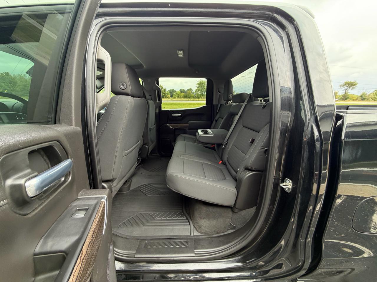 Chevrolet Silverado 1500 4WD Crew Cab 147" RST 2020
