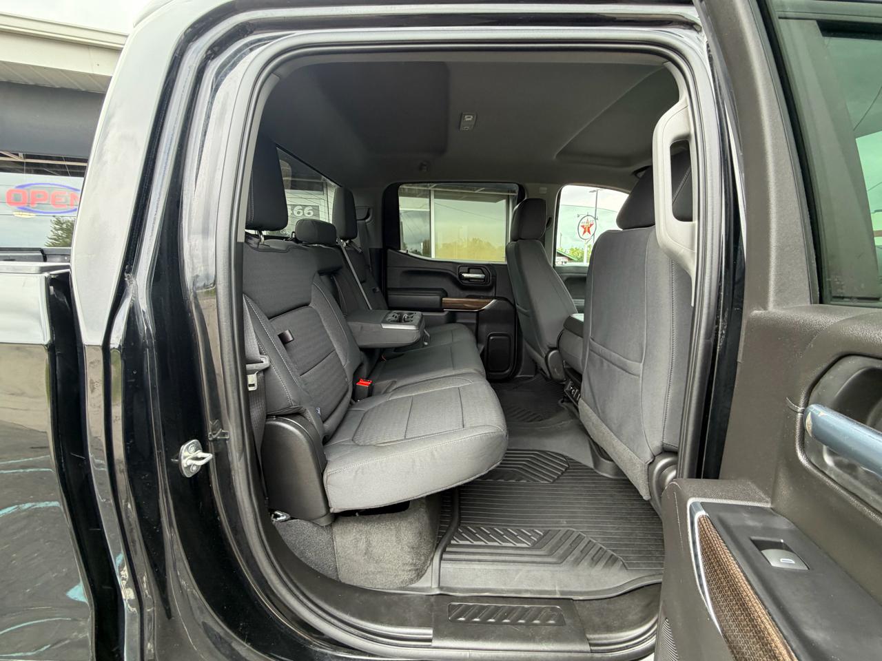 Chevrolet Silverado 1500 4WD Crew Cab 147" RST 2020