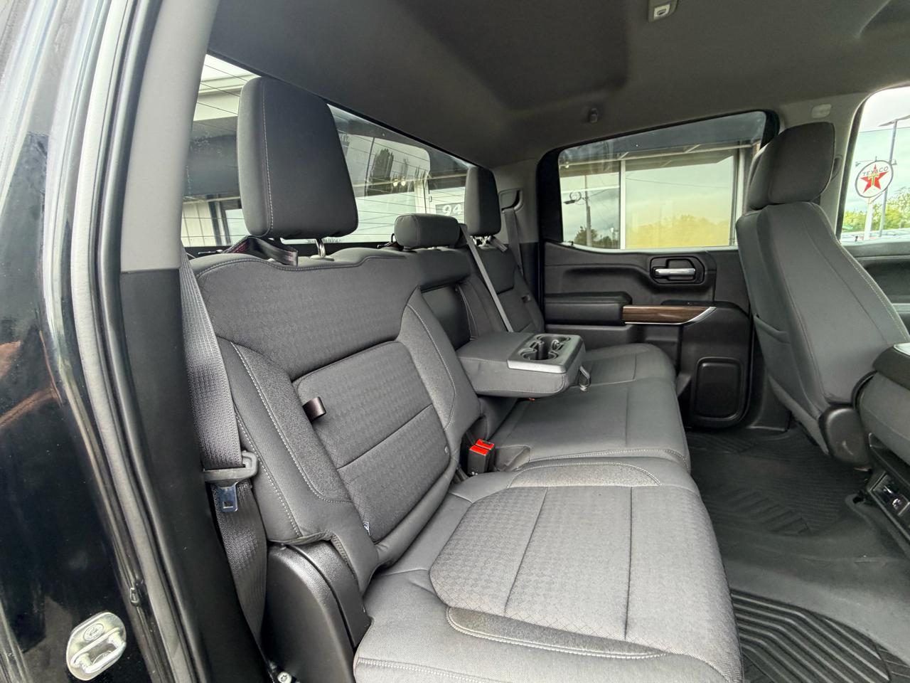 Chevrolet Silverado 1500 4WD Crew Cab 147" RST 2020