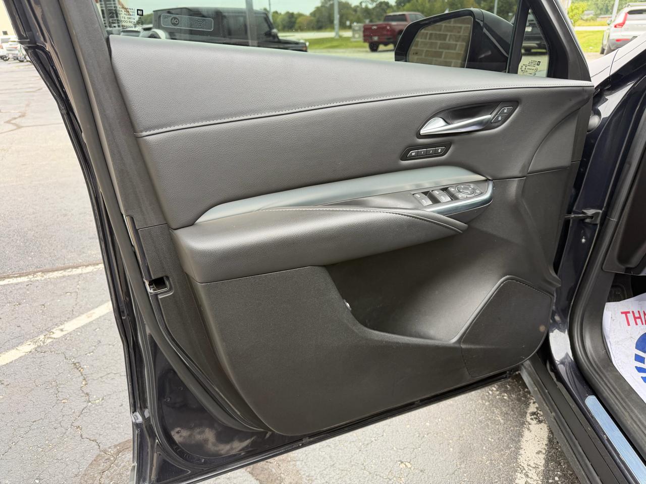 Cadillac XT4 AWD 4dr Premium Luxury 2022