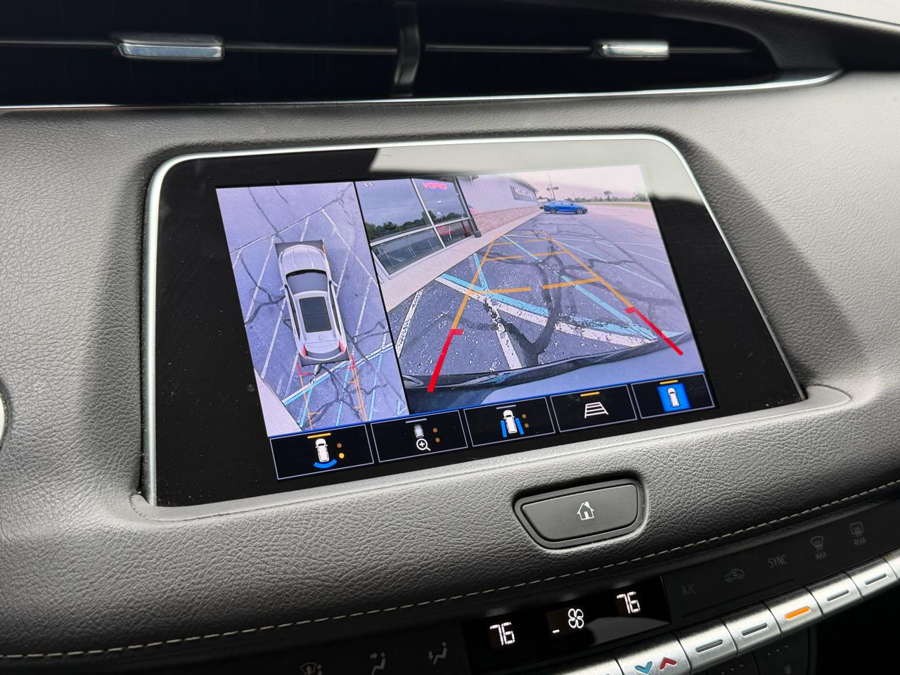 Cadillac XT4 AWD 4dr Premium Luxury 2022