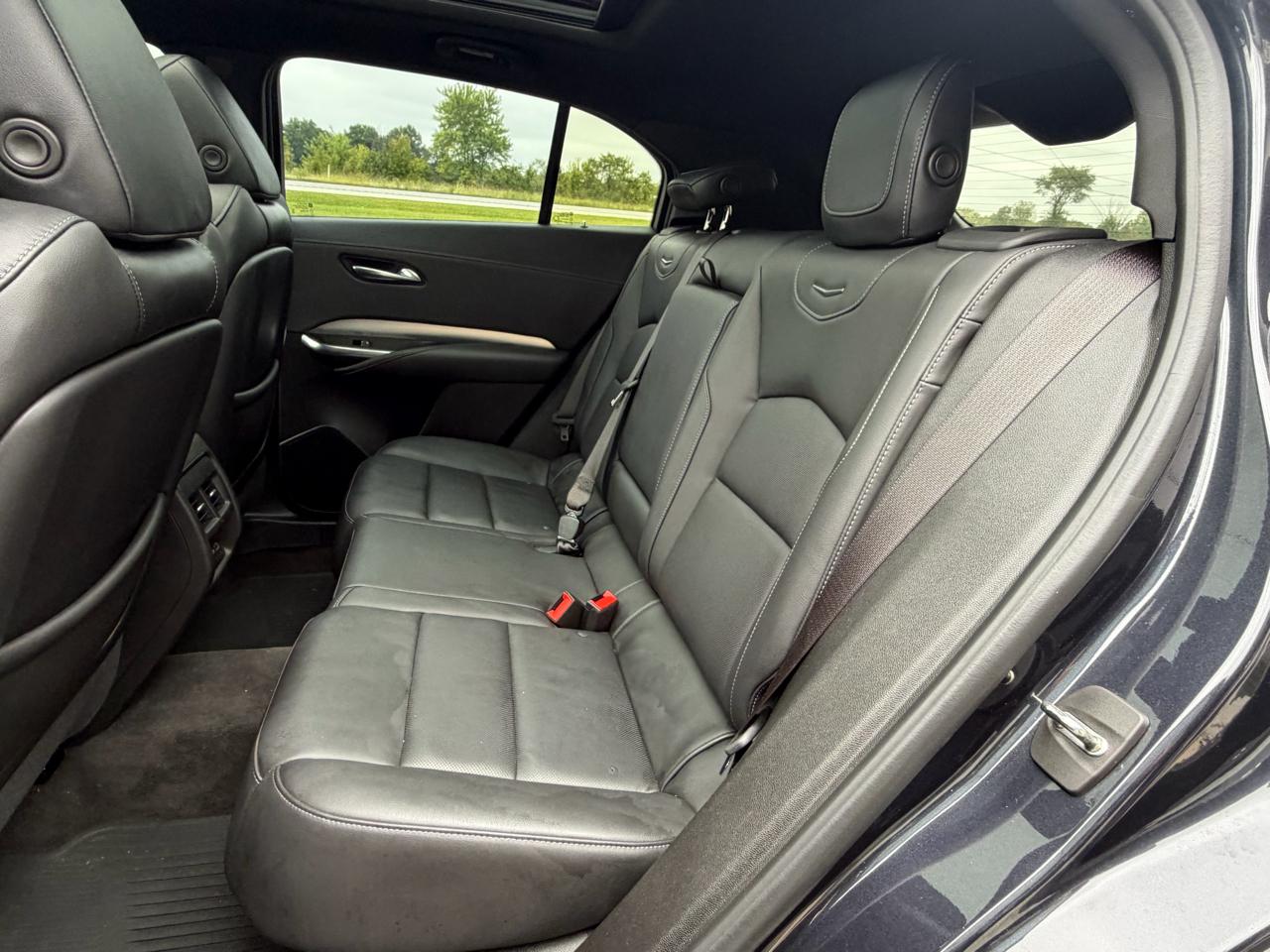 Cadillac XT4 AWD 4dr Premium Luxury 2022