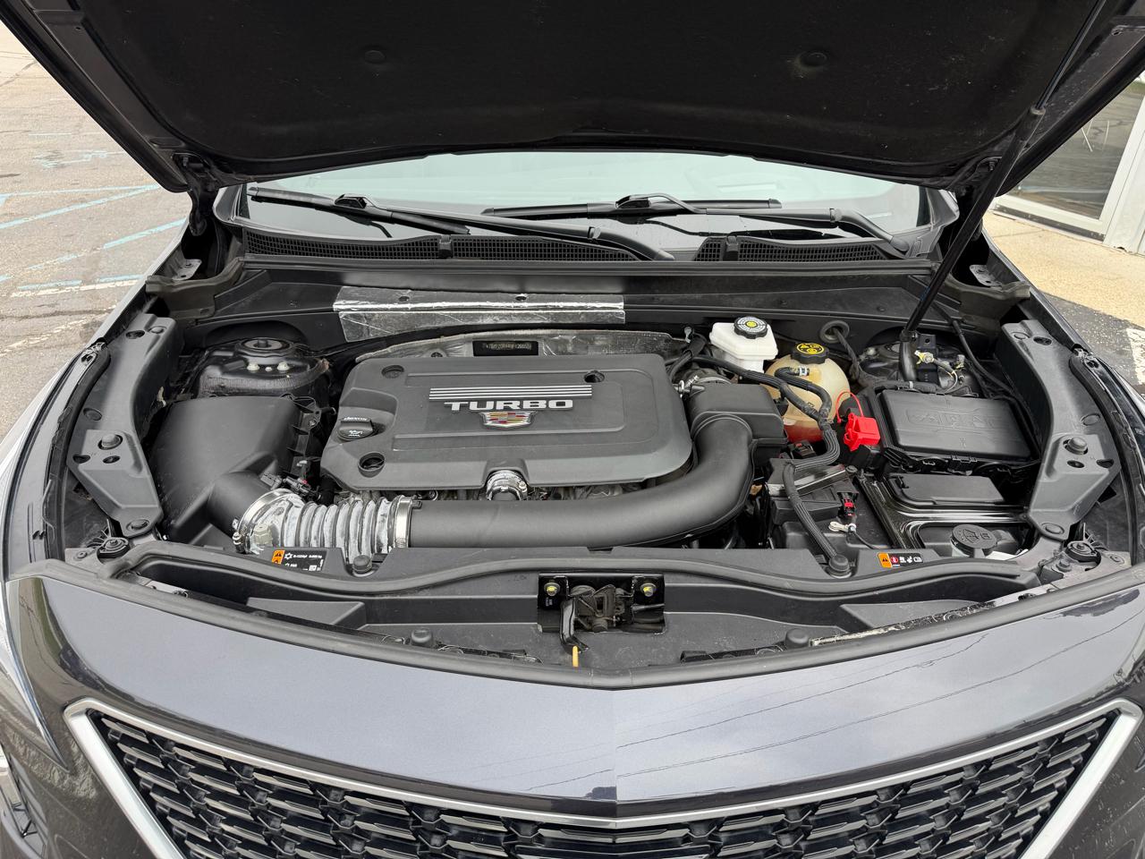 Cadillac XT4 AWD 4dr Premium Luxury 2022