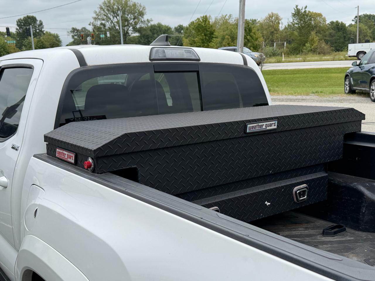 Toyota Tacoma SR5 V6 2018