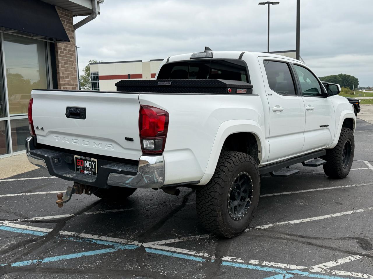 Toyota Tacoma SR5 V6 2018