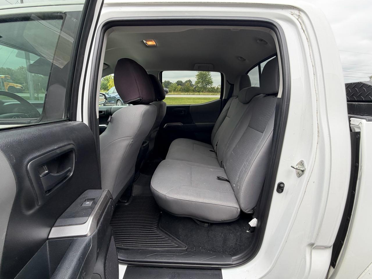 Toyota Tacoma SR5 V6 2018