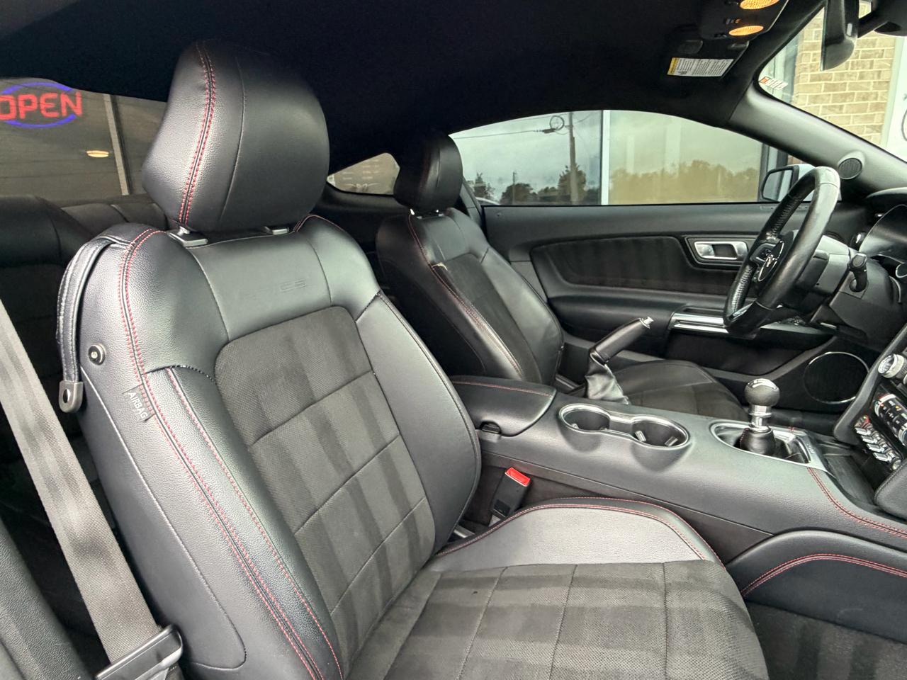 Ford Mustang GT Premium Coupe 2019