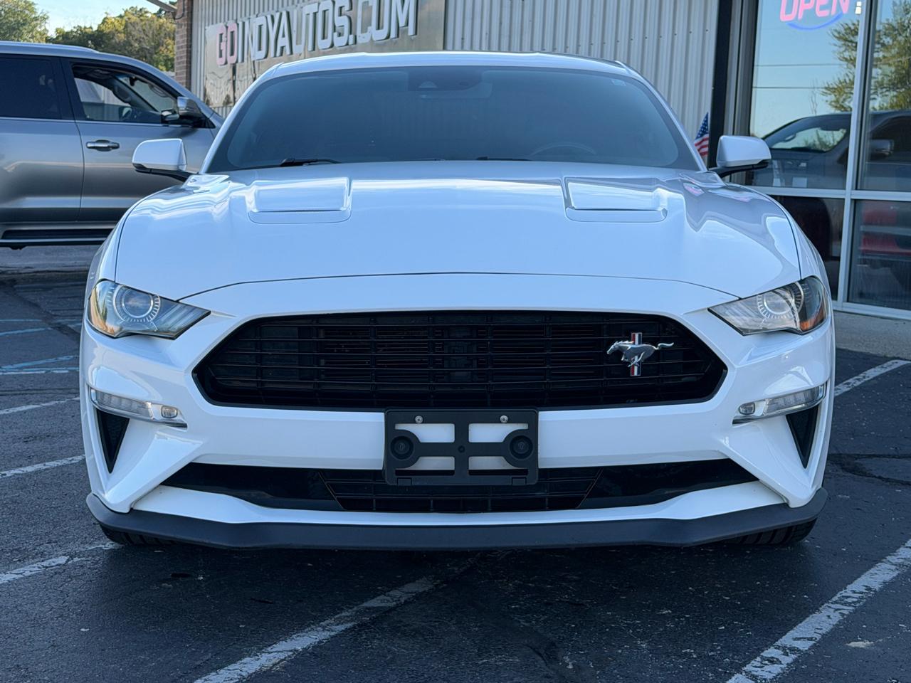 Ford Mustang photo 9
