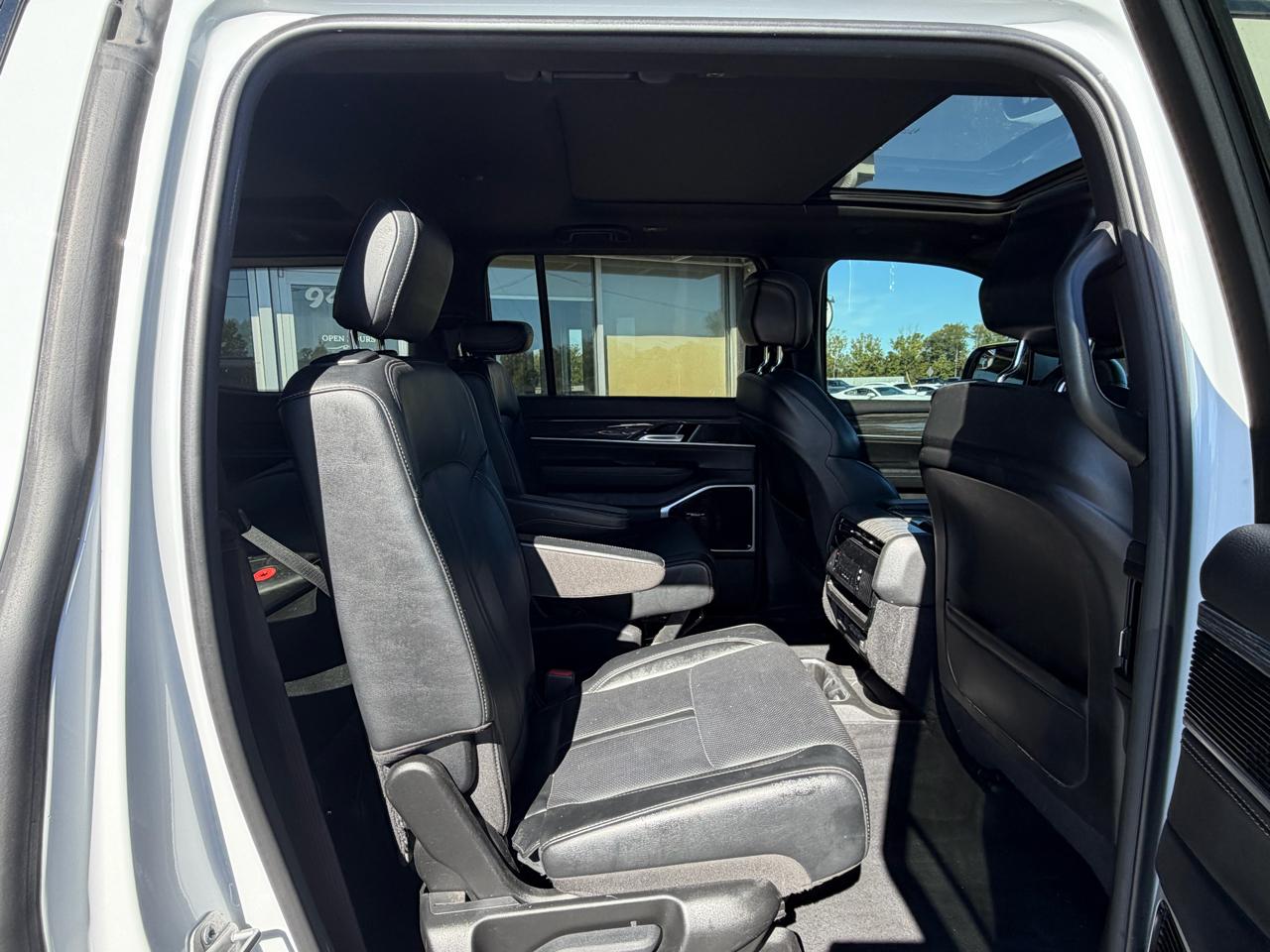 Jeep Wagoneer Series III 4x4 2022