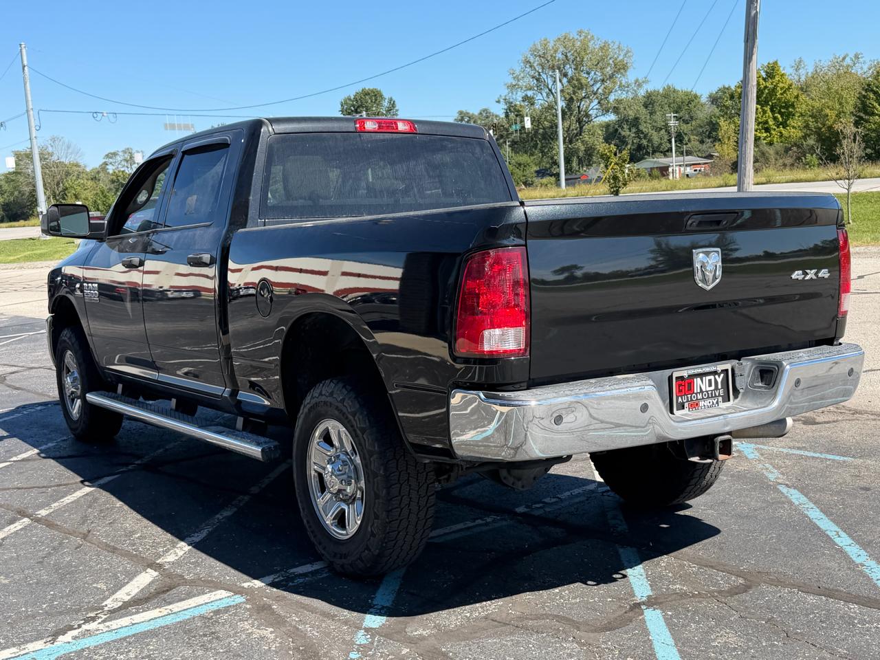 RAM 2500 Tradesman 4x4 Crew Cab 6'4" Box 2017