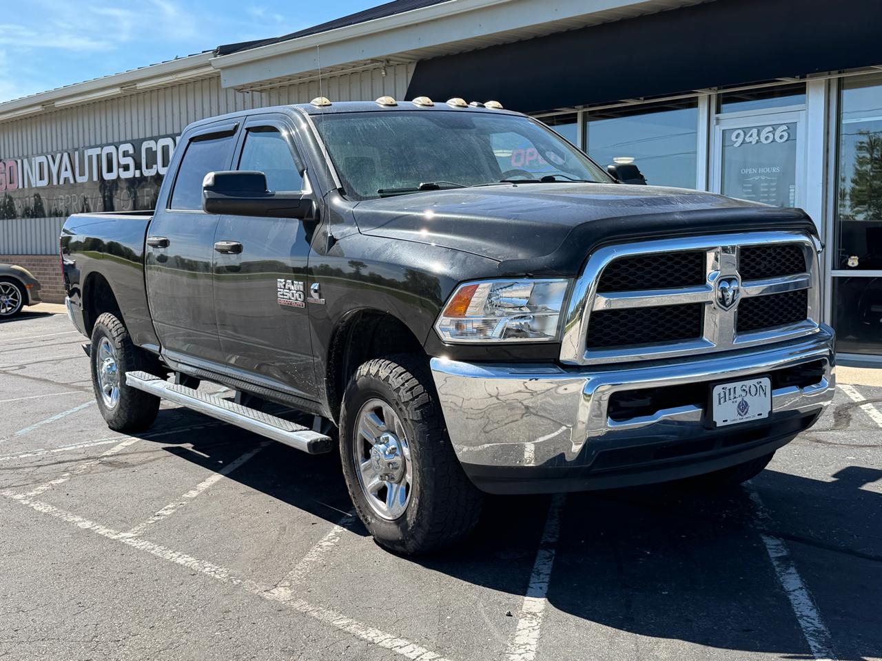 RAM 2500 Tradesman 4x4 Crew Cab 6'4" Box 2017