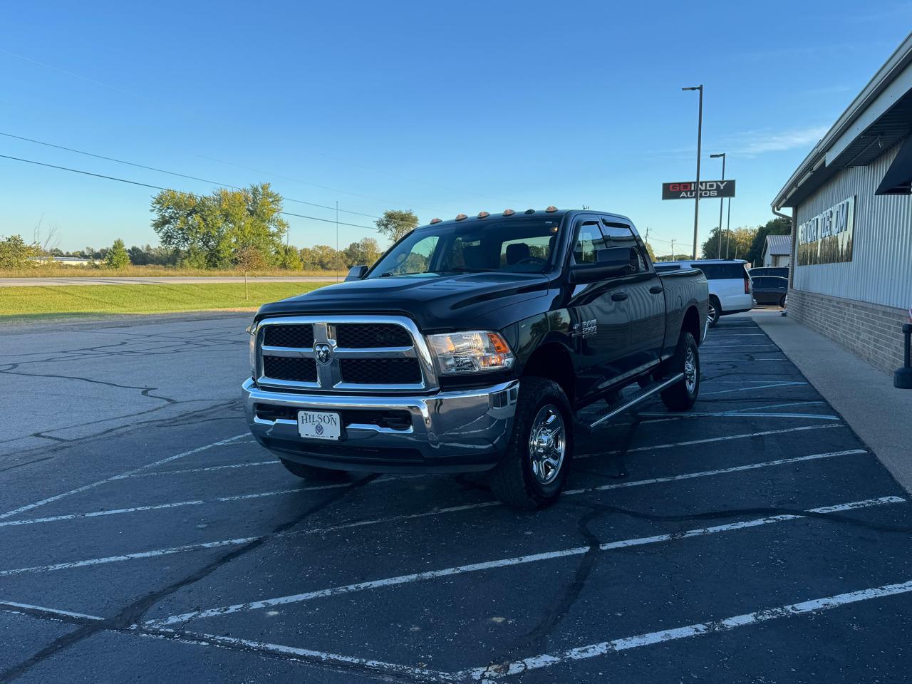2017 RAM 2500 Tradesman 4x4 Crew Cab 6'4" Box
