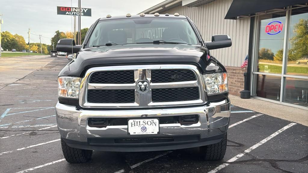RAM 2500 Tradesman 4x4 Crew Cab 6'4" Box 2017