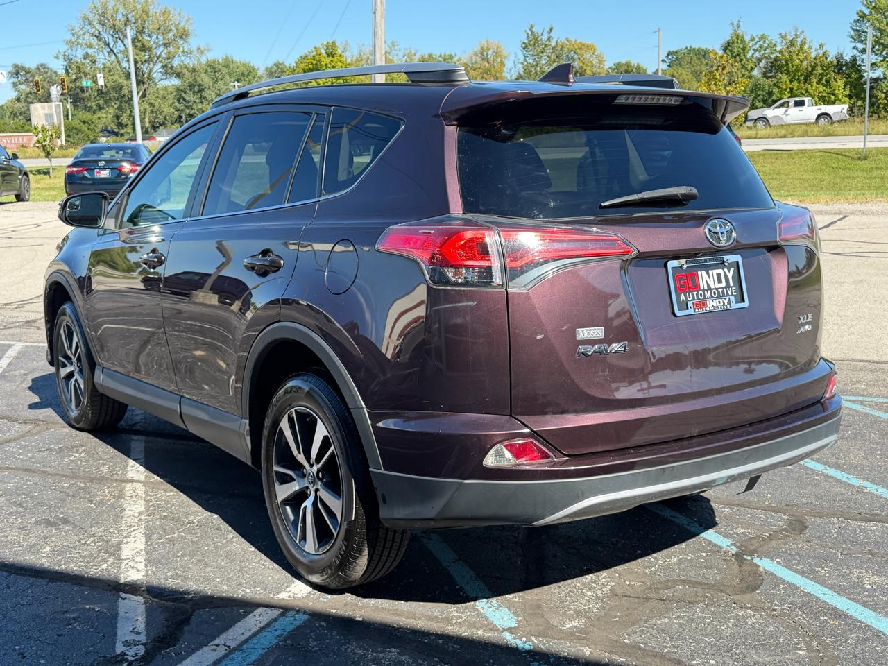 Toyota RAV4 XLE AWD (Natl) 2017