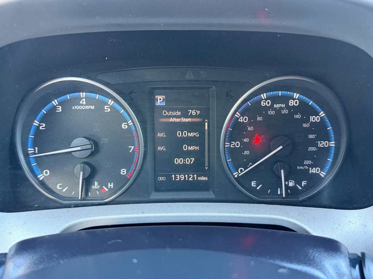 Toyota RAV4 XLE AWD (Natl) 2017