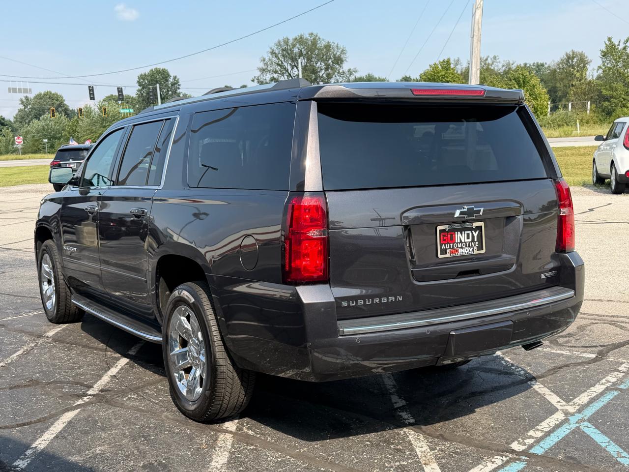 Chevrolet Suburban 4WD 4dr 1500 Premier 2017