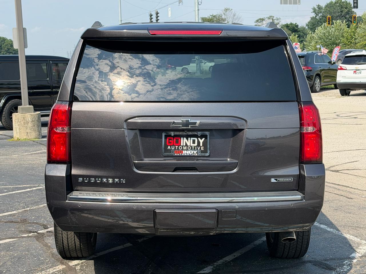 Chevrolet Suburban 4WD 4dr 1500 Premier 2017