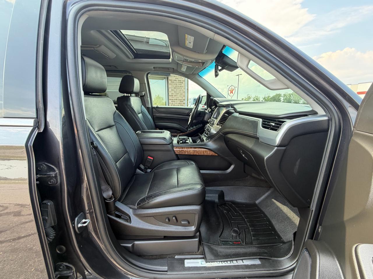 Chevrolet Suburban 4WD 4dr 1500 Premier 2017