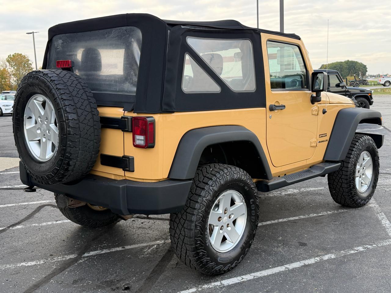 Jeep Wrangler 4WD 2dr Sport 2014