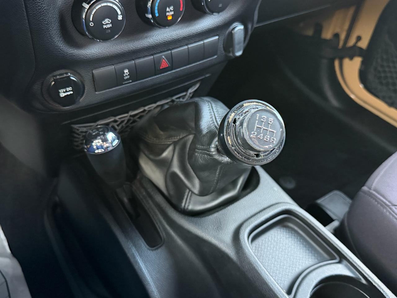 Jeep Wrangler 4WD 2dr Sport 2014