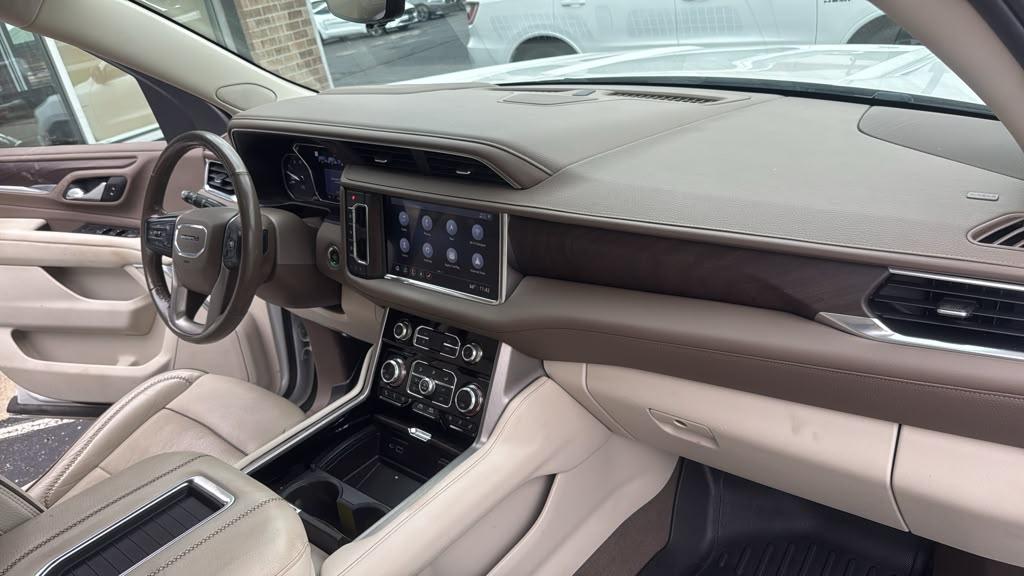GMC Yukon 4WD 4dr Denali 2021