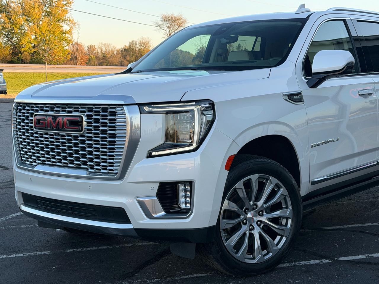 GMC Yukon 4WD 4dr Denali 2021
