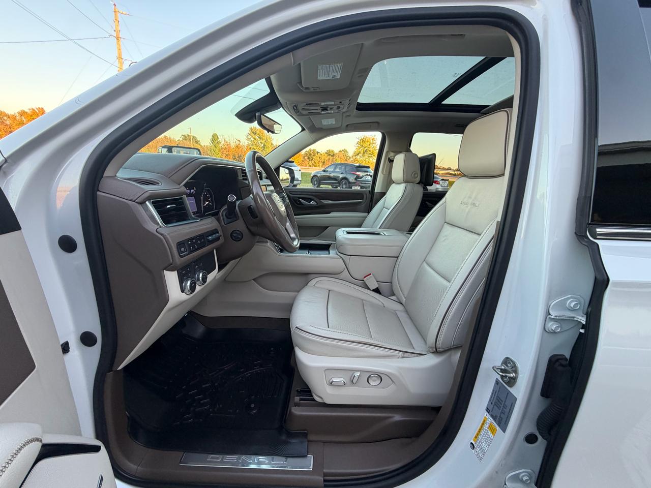 GMC Yukon 4WD 4dr Denali 2021