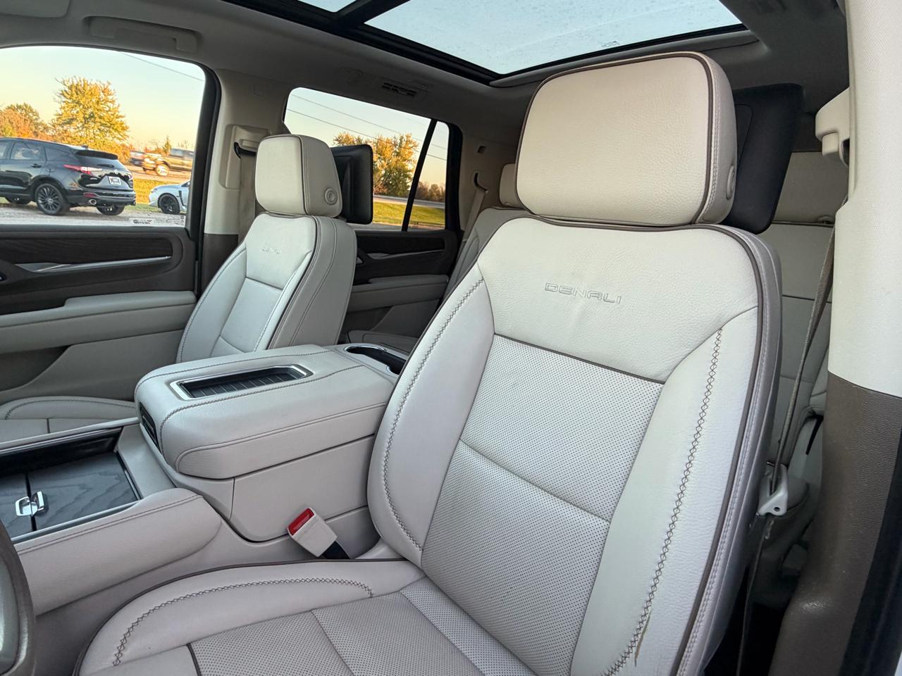GMC Yukon 4WD 4dr Denali 2021