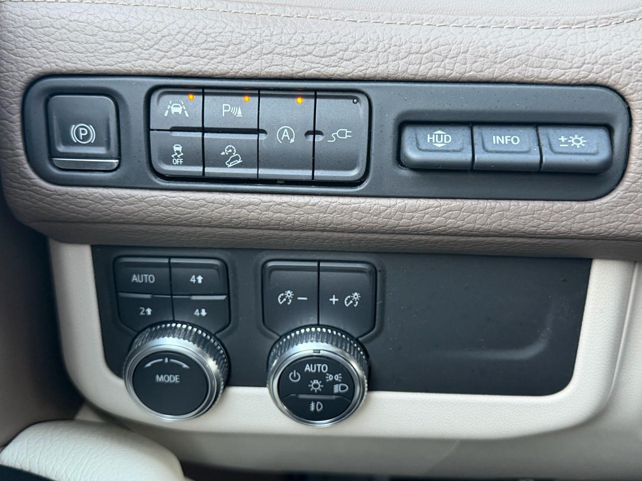 GMC Yukon 4WD 4dr Denali 2021