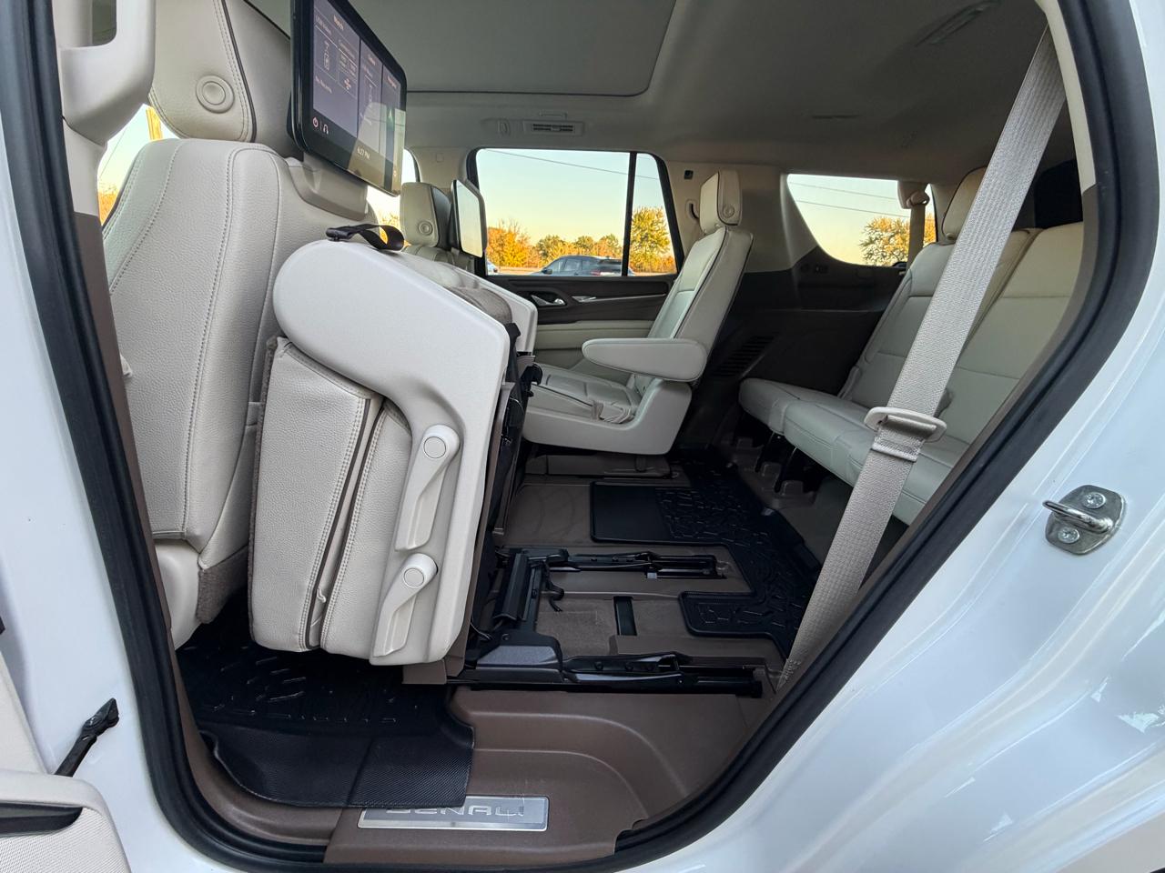 GMC Yukon 4WD 4dr Denali 2021
