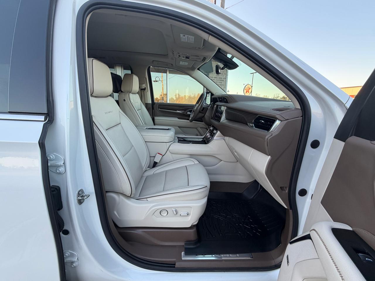 GMC Yukon 4WD 4dr Denali 2021