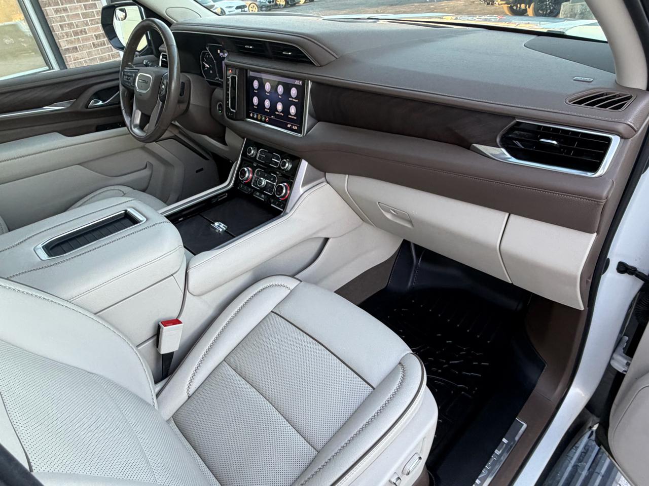 GMC Yukon 4WD 4dr Denali 2021