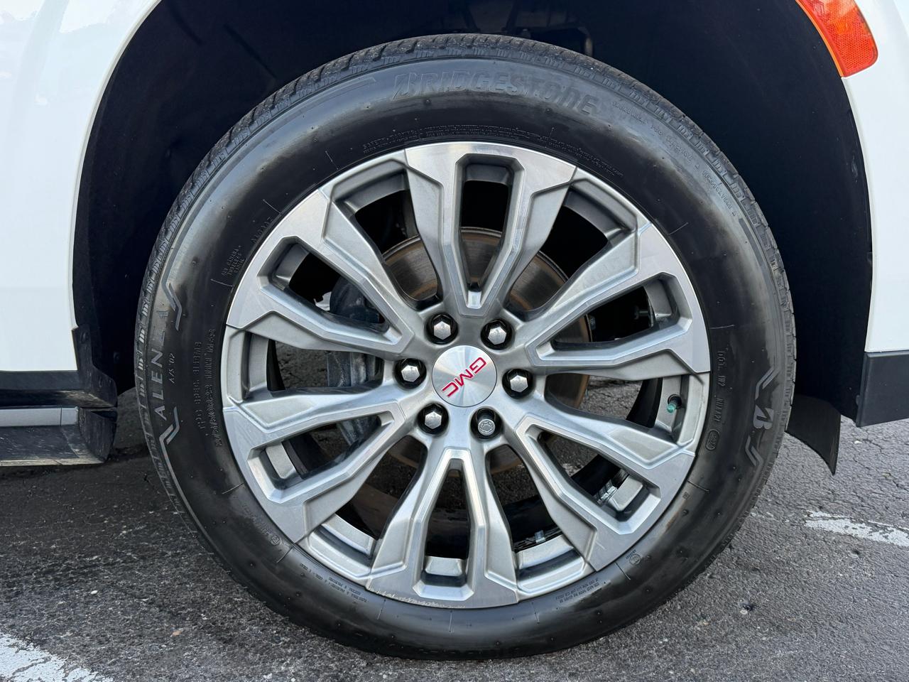 GMC Yukon 4WD 4dr Denali 2021