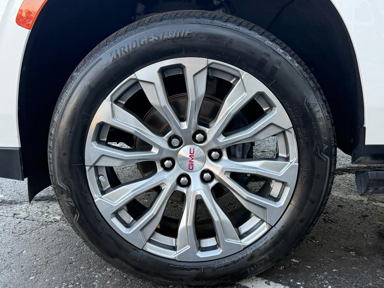 GMC Yukon 4WD 4dr Denali 2021