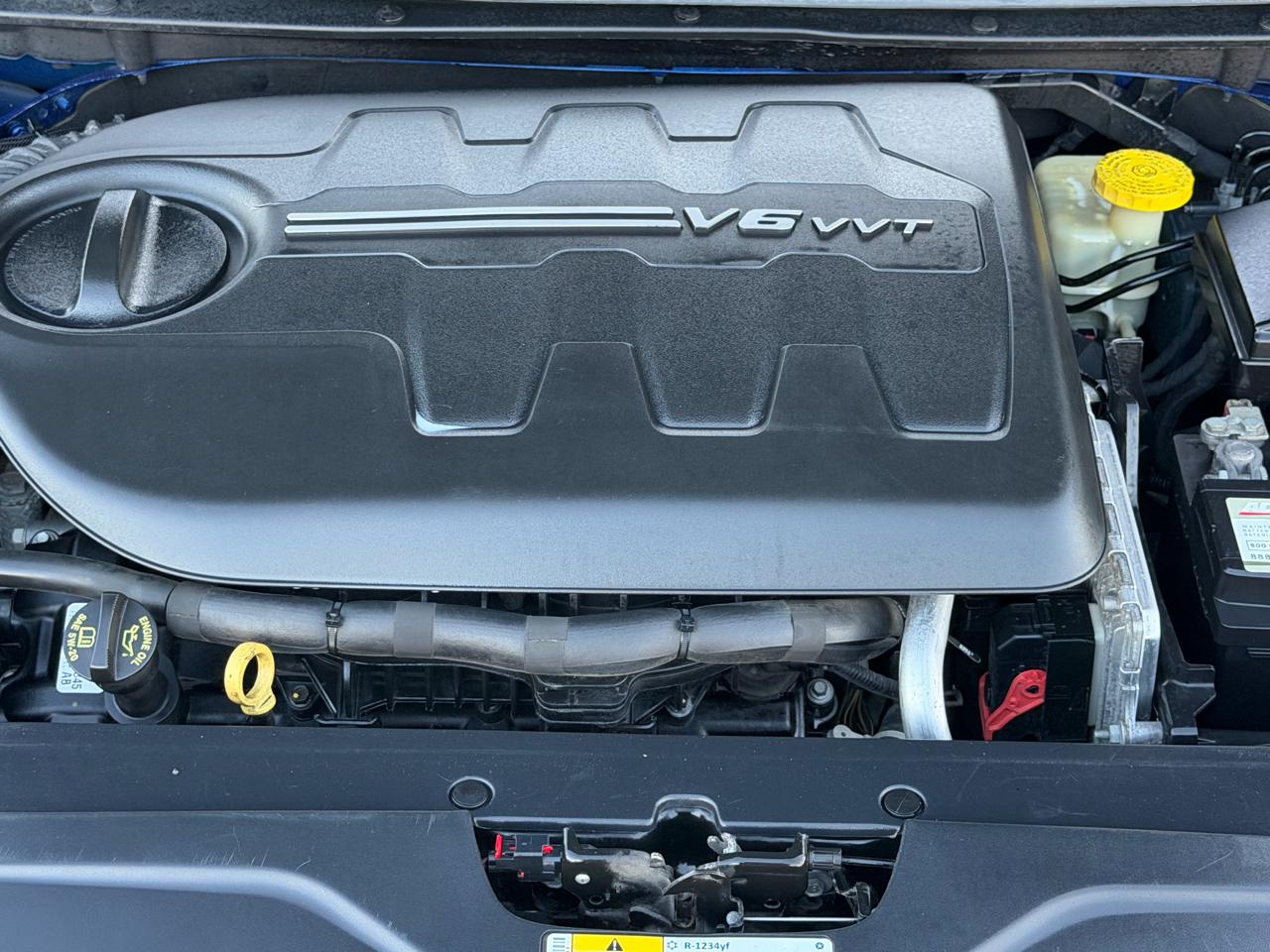 Chrysler 200 4dr Sdn S AWD 2016