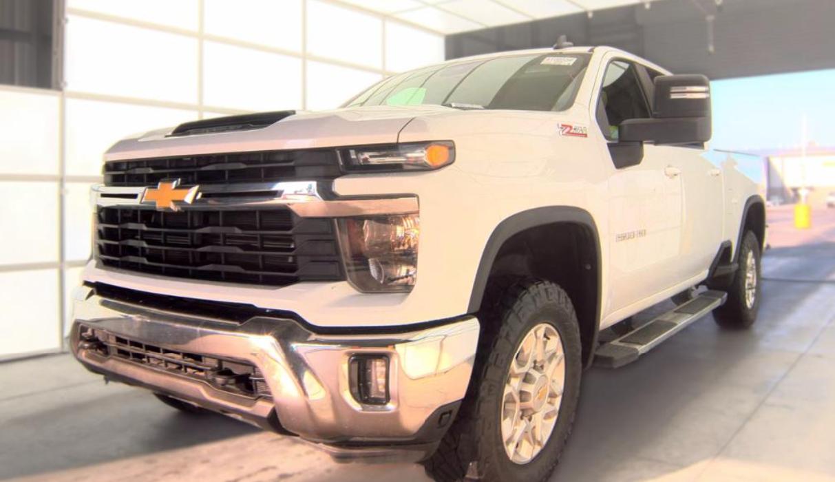 2024 Chevrolet Silverado 2500HD 4WD Crew Cab 159" LT