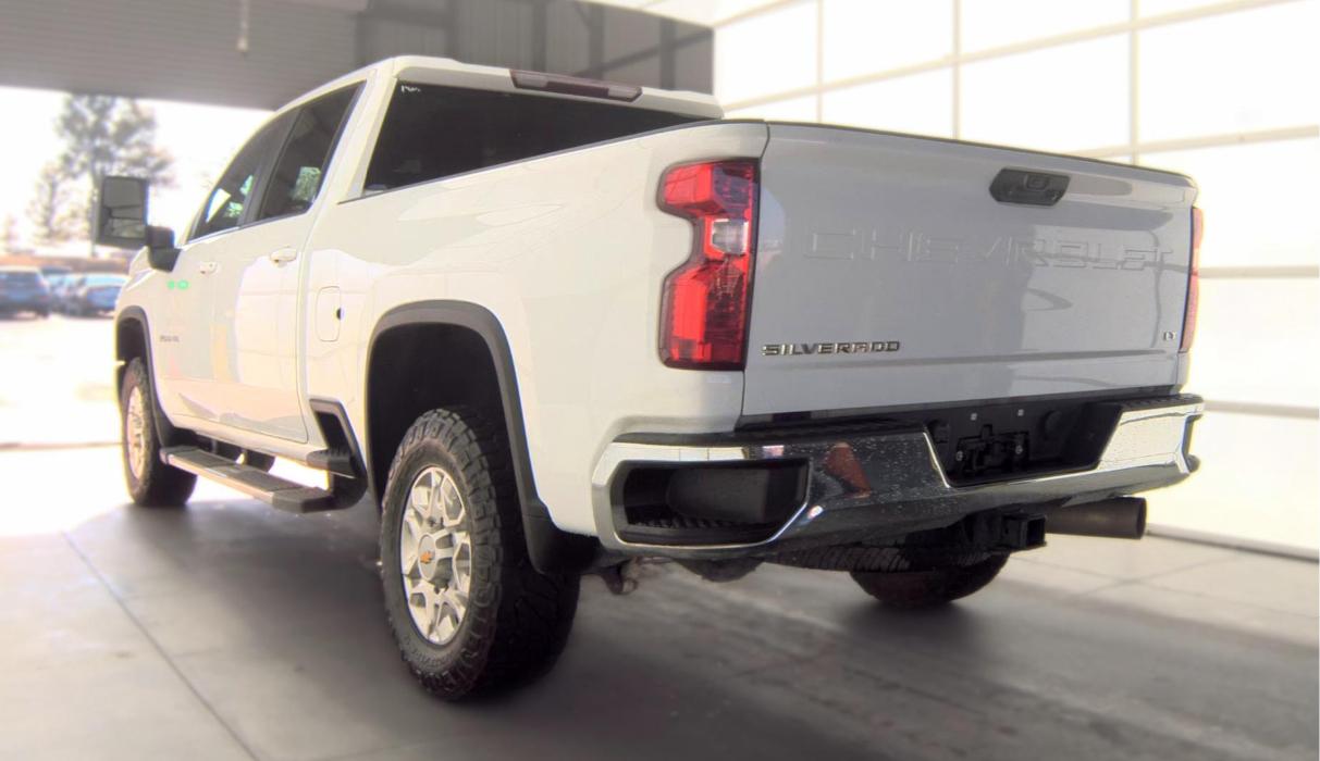 Chevrolet Silverado 2500HD 4WD Crew Cab 159" LT 2024
