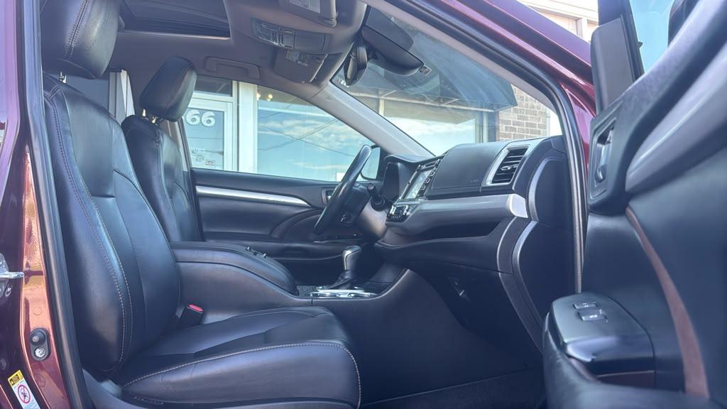 Toyota Highlander XLE V6 FWD (Natl) 2019