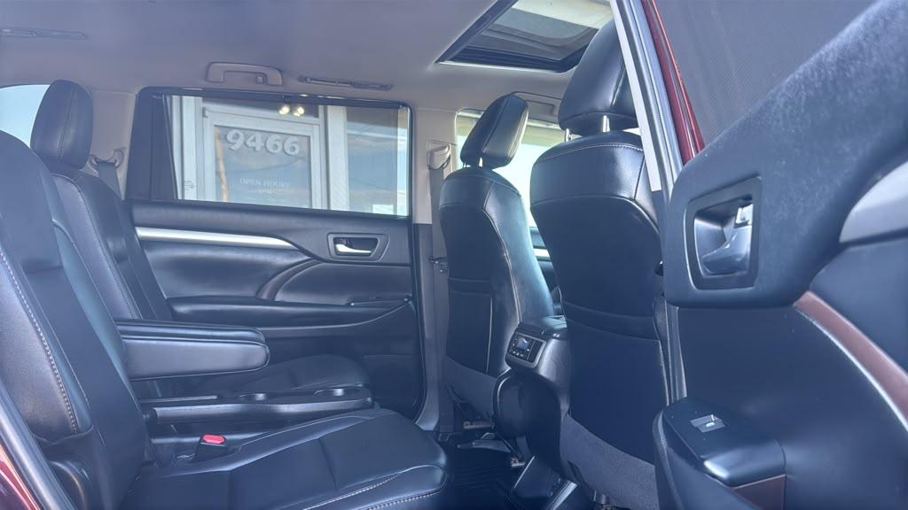 Toyota Highlander XLE V6 FWD (Natl) 2019