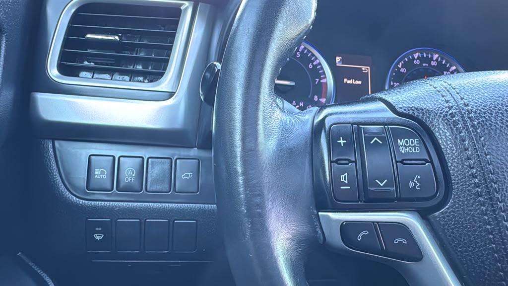 Toyota Highlander XLE V6 FWD (Natl) 2019