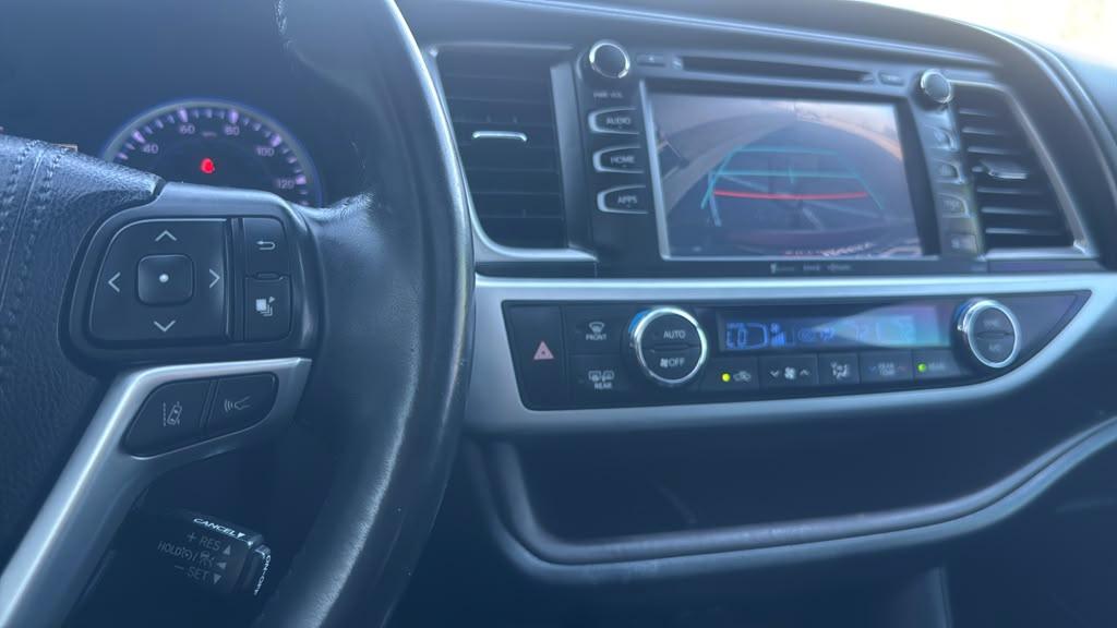 Toyota Highlander XLE V6 FWD (Natl) 2019