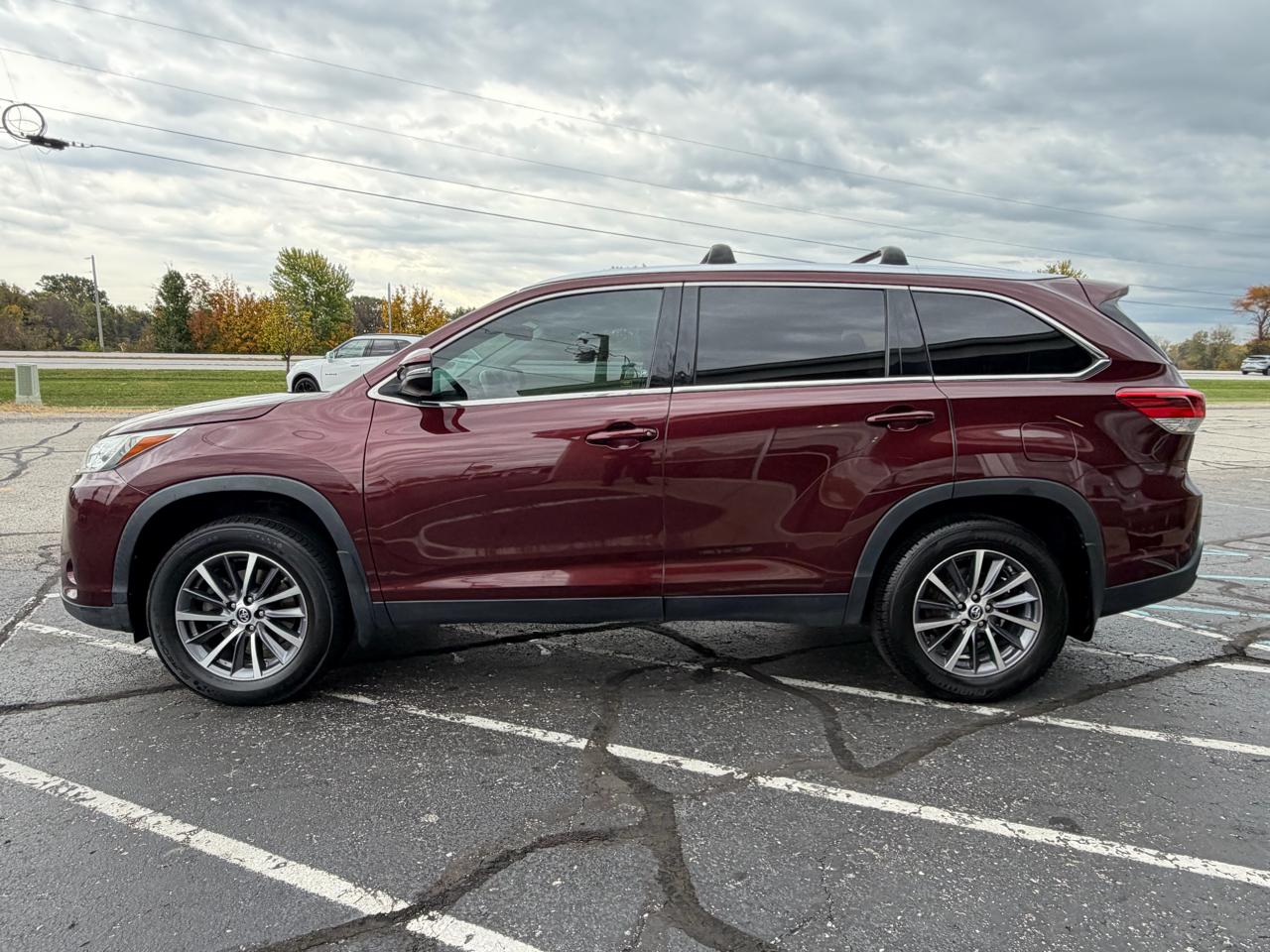 Toyota Highlander XLE V6 FWD (Natl) 2019