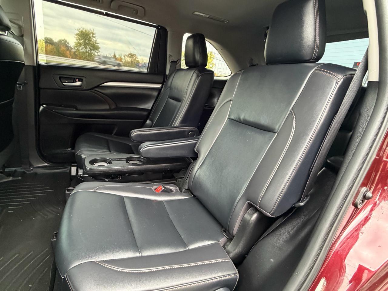 Toyota Highlander XLE V6 FWD (Natl) 2019