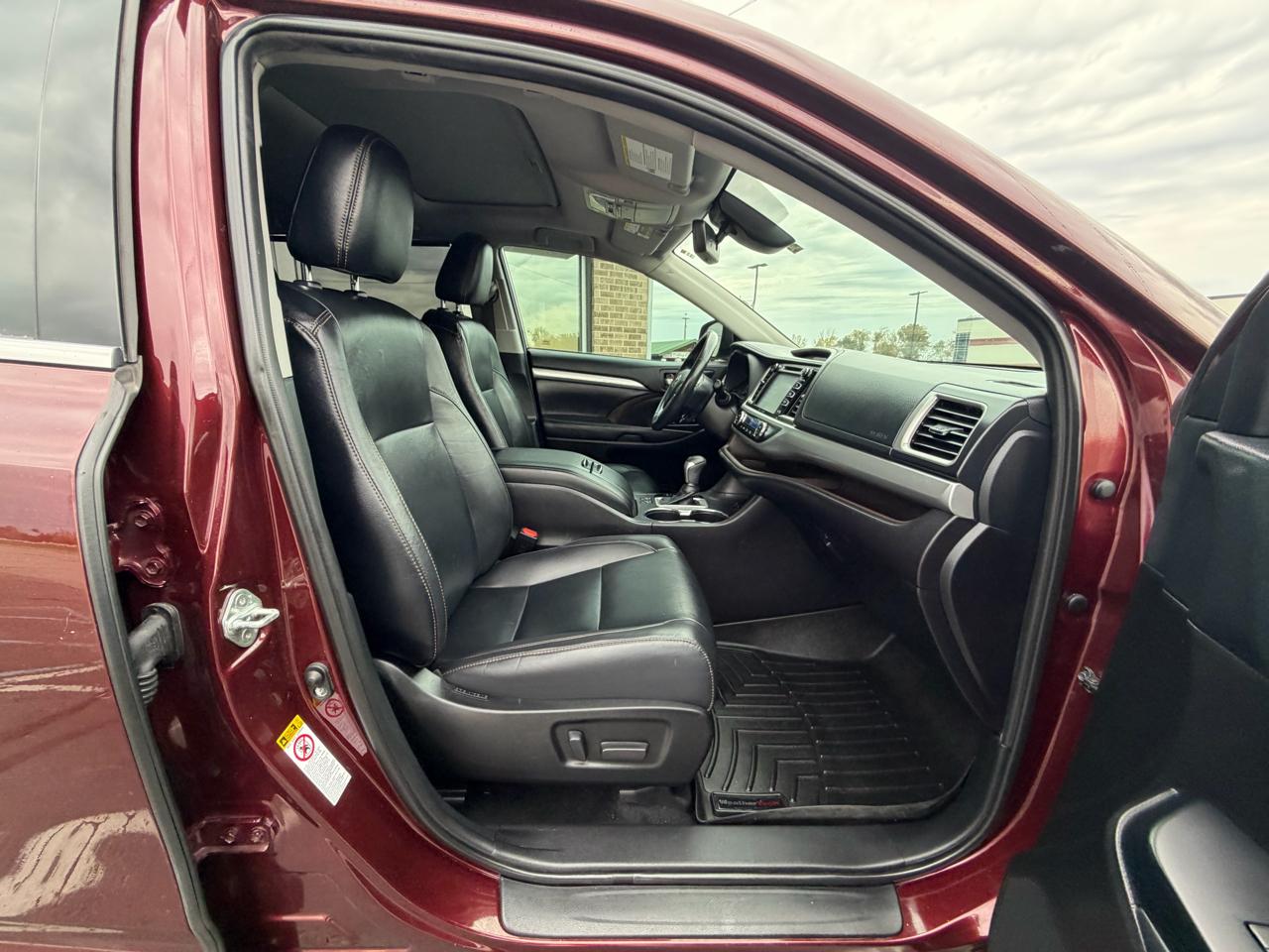 Toyota Highlander XLE V6 FWD (Natl) 2019