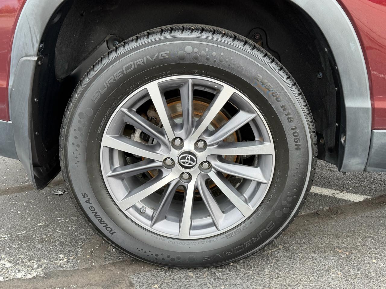 Toyota Highlander XLE V6 FWD (Natl) 2019