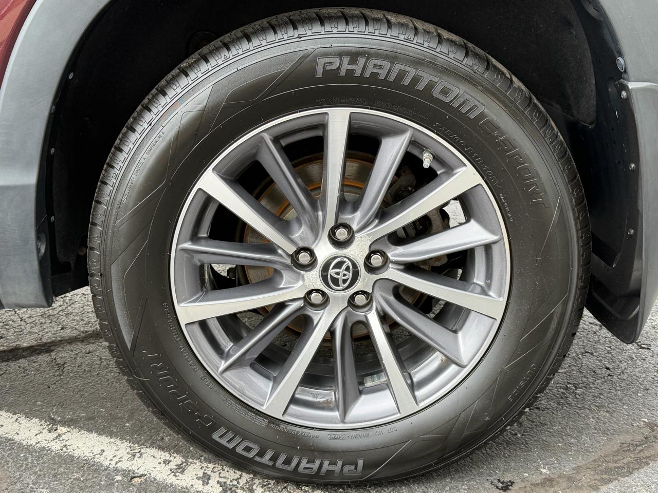 Toyota Highlander XLE V6 FWD (Natl) 2019