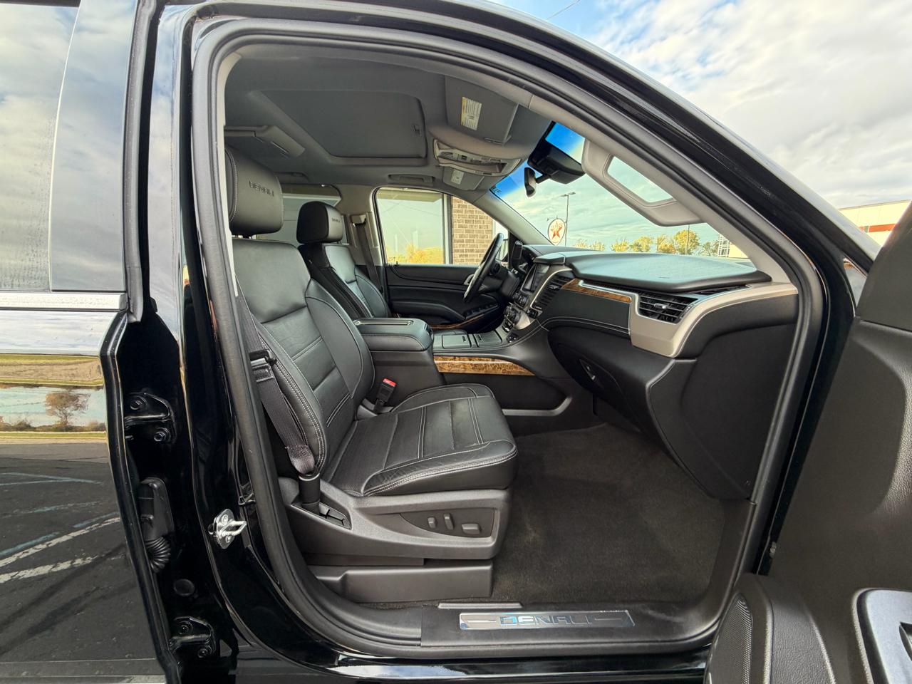 GMC Yukon 4WD 4dr Denali 2015