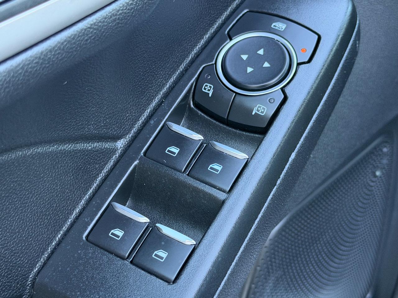 Ford Escape SE Hybrid FWD 2021